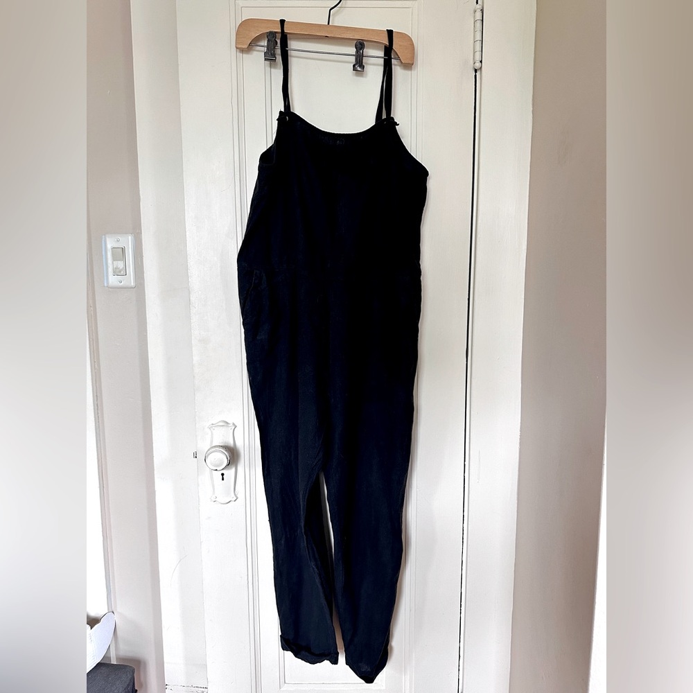 Black linen sleeveless jumpsuit